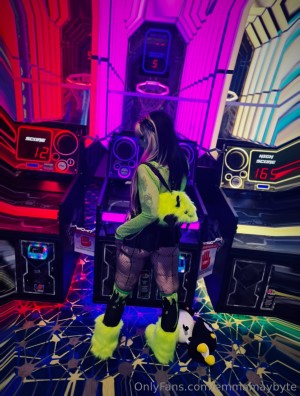 Emmamaybyte Photo #233