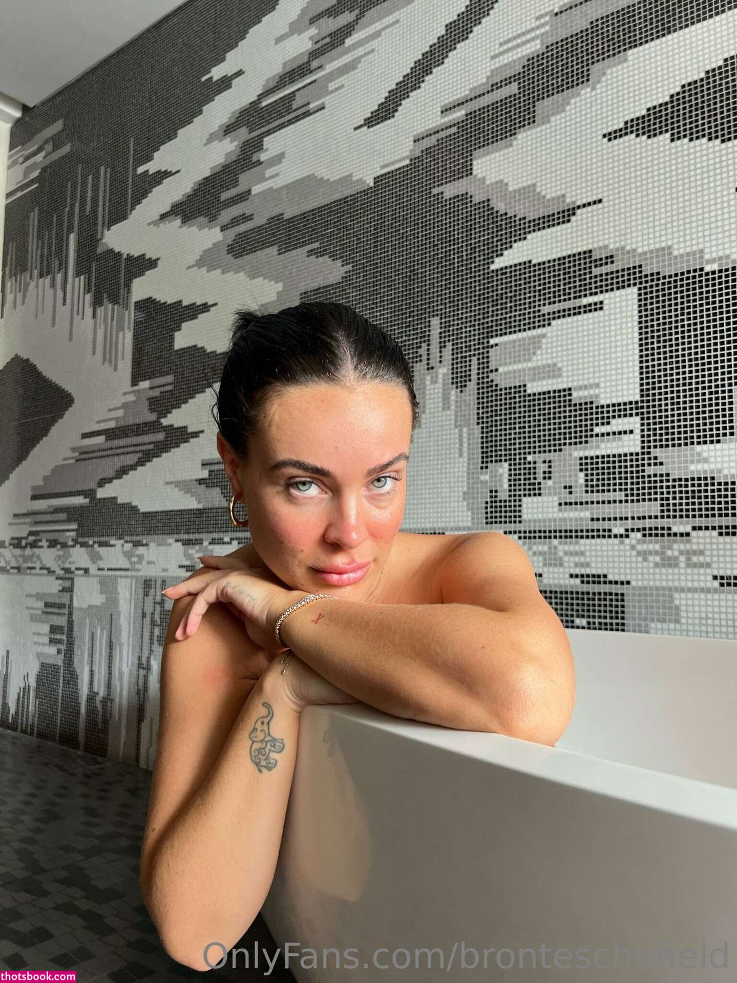 Bronte Schofield Photo #82