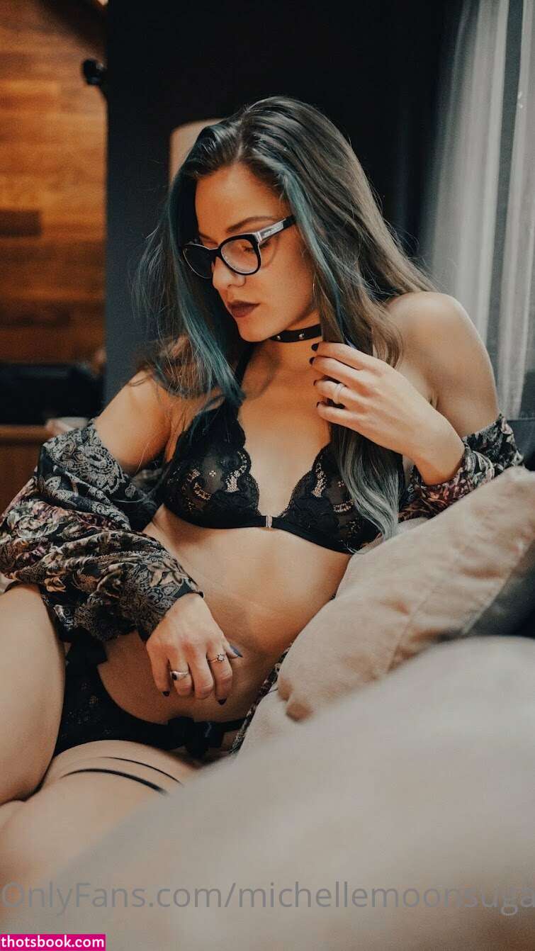 Ellie Land Photo #89