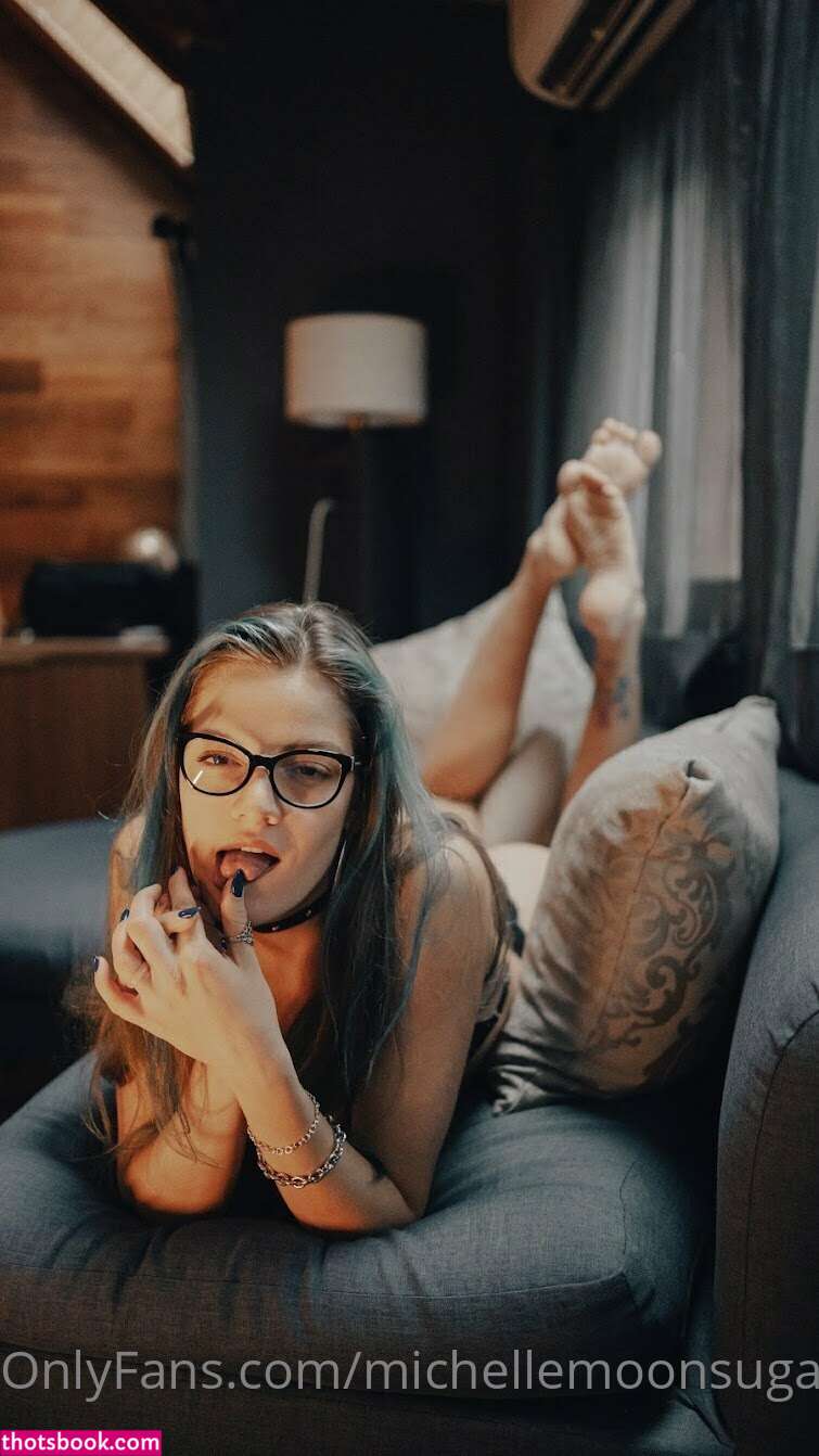 Ellie Land Photo #96