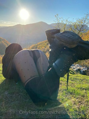 Ellie Land Photo #132