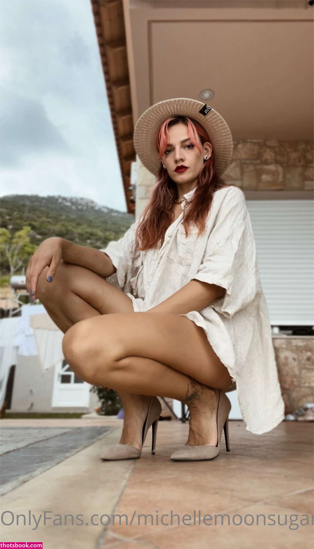 Ellie Land Photo #166