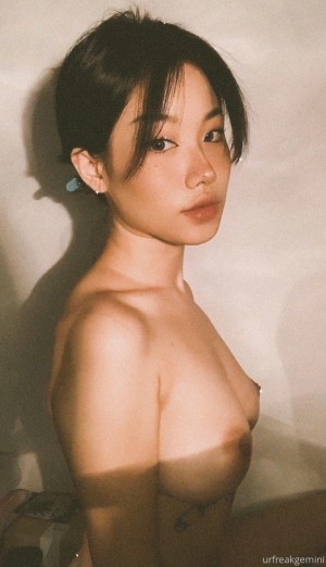 urfreakgemini Photo #14
