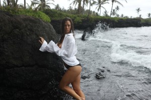 Janna Breslin Photo #412