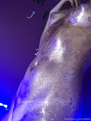 Aalliss Photo #24