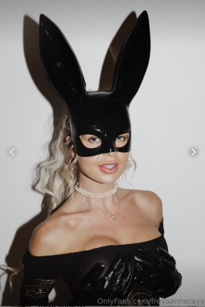 Rachel Anne Rayy Photo #8