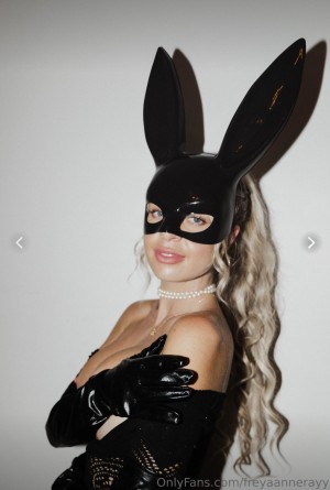 Rachel Anne Rayy Photo #9