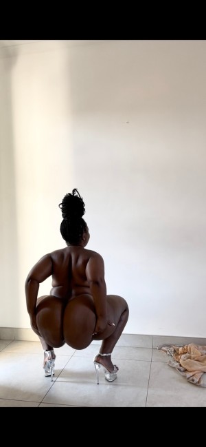 Kokochanel77 Photo #20