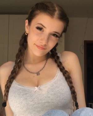 m1m1kindashy Photo #42