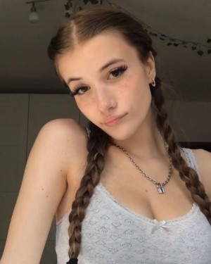 m1m1kindashy Photo #47