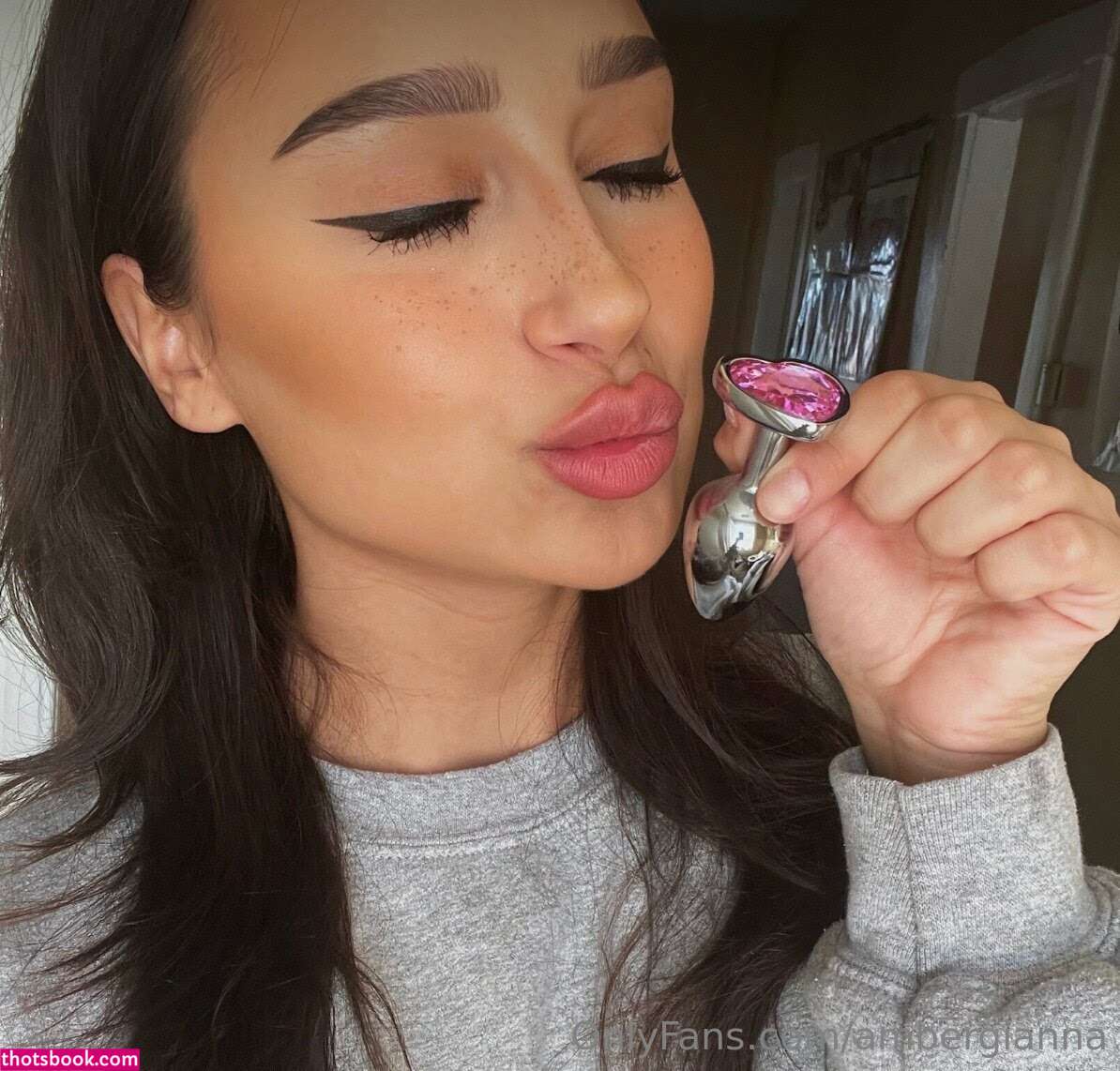 ambergianna Photo #54