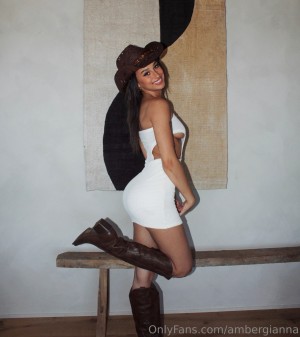 ambergianna Photo #25