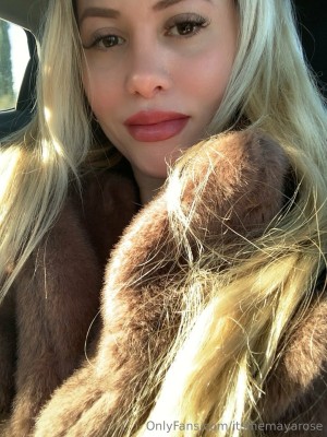 itsmemayarose Photo #22