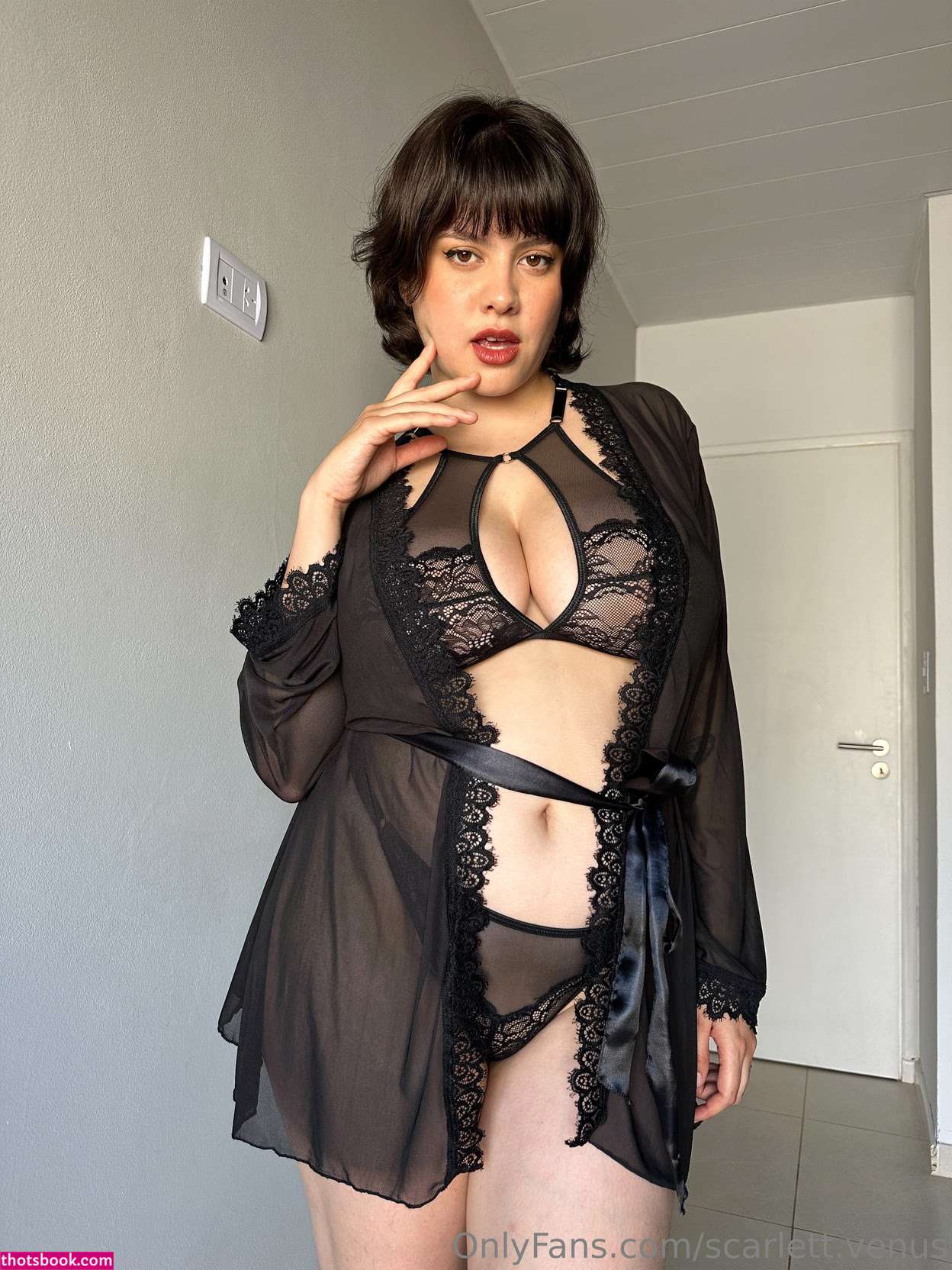 Scarlett Woods Photo #27