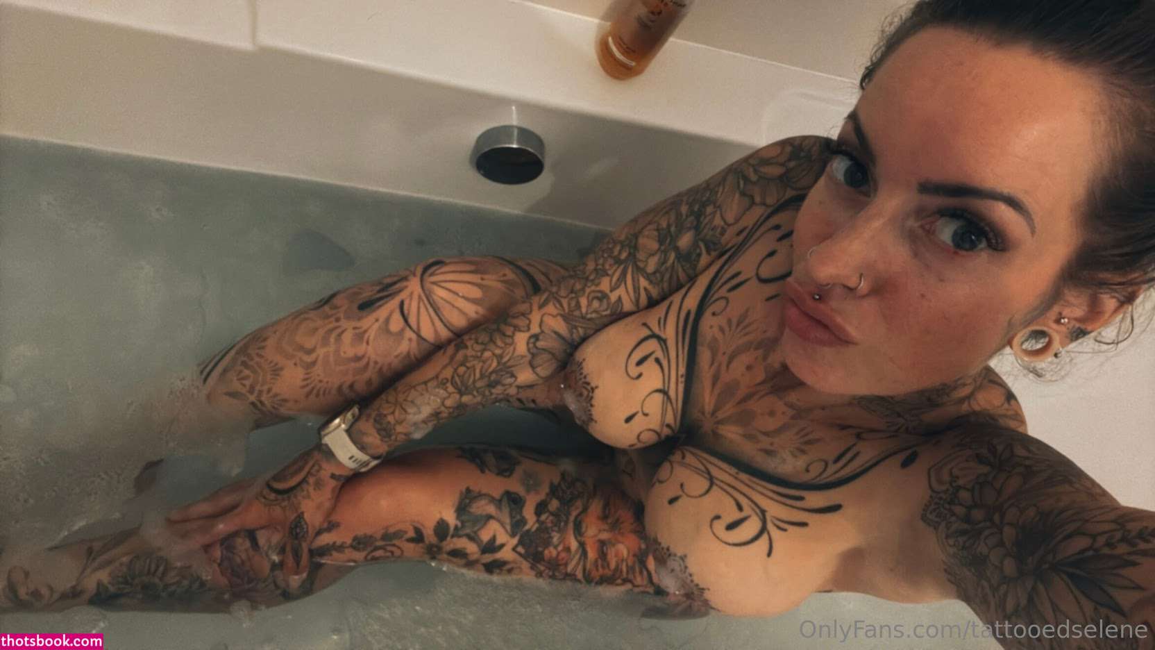 tattooedselene Photo #28