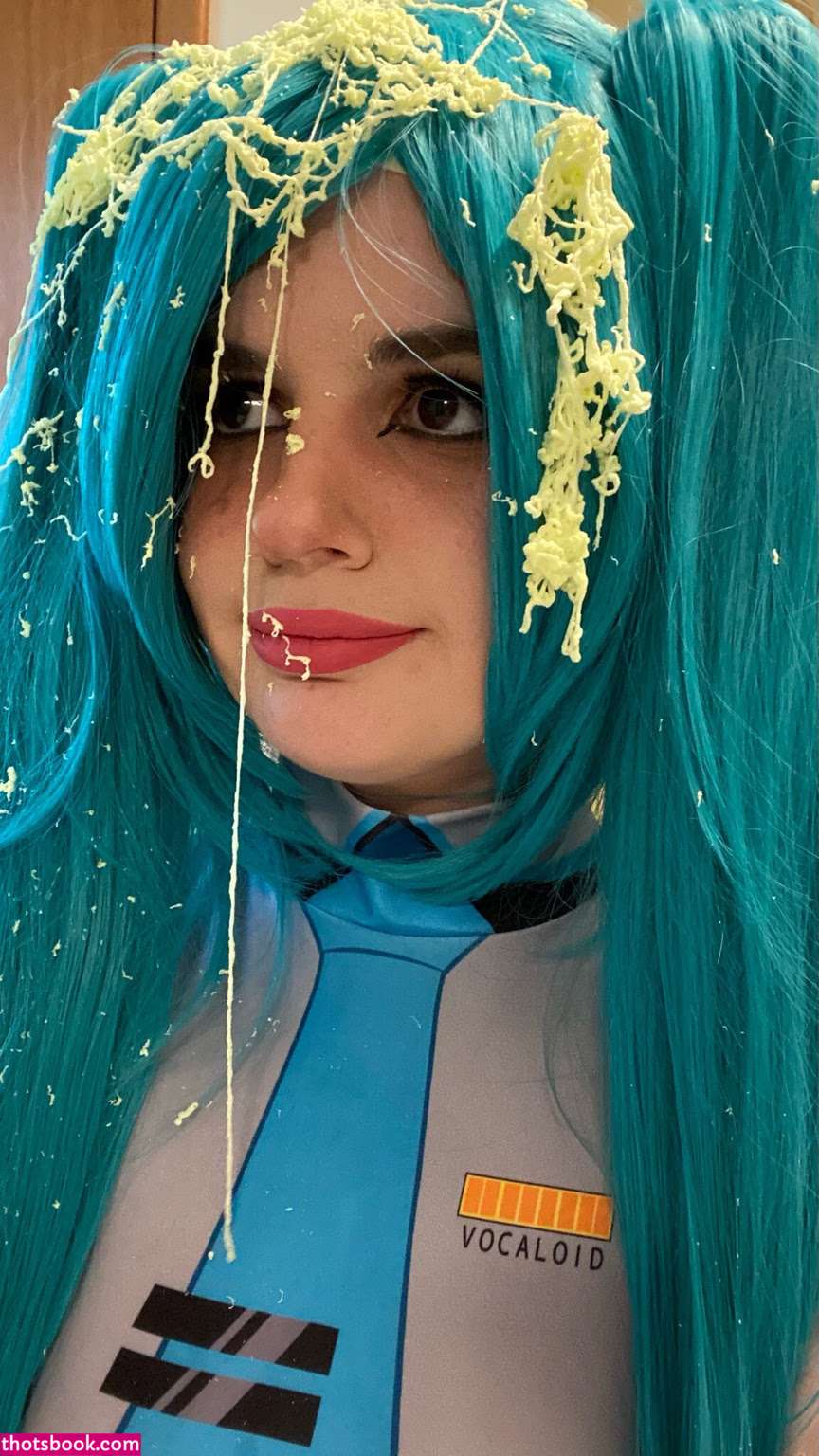 Kittykommander Photo #35