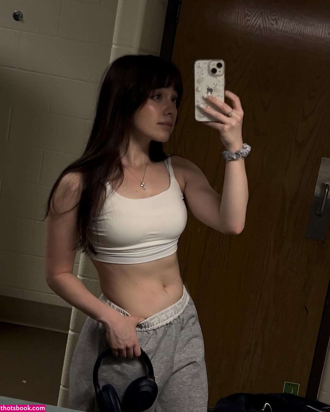 themissusviv Photo #1