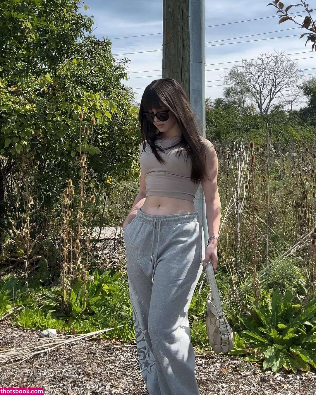 themissusviv Photo #2