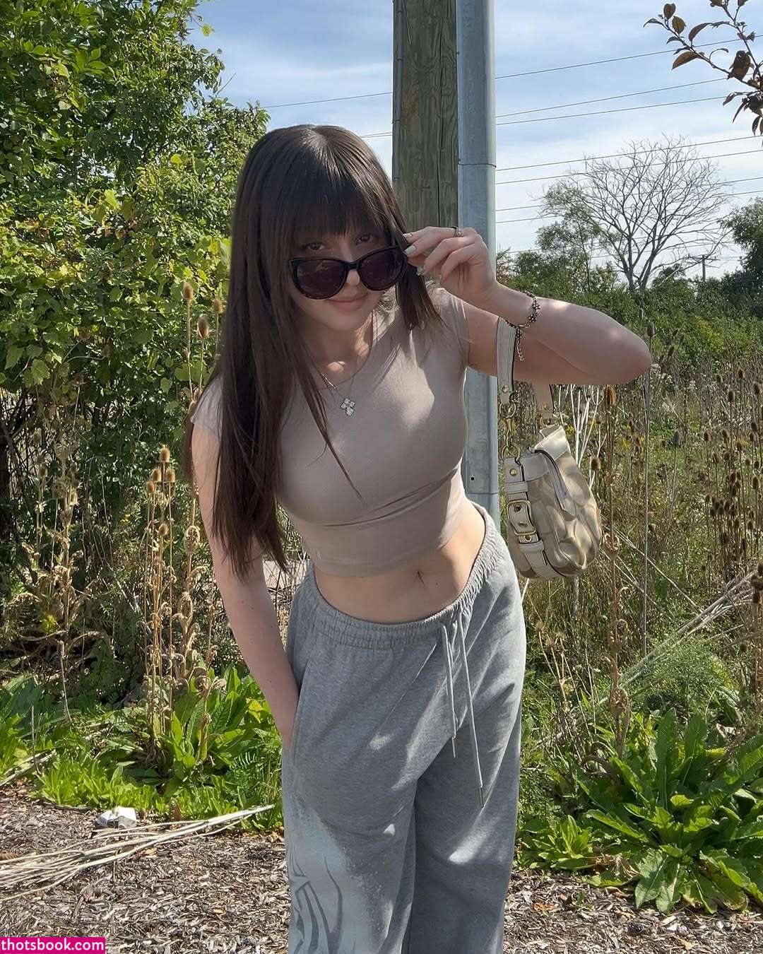 themissusviv Photo #4