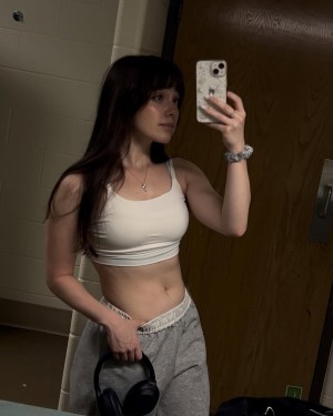 themissusviv Photo #1