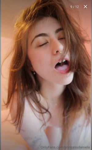 Lara London Photo #9