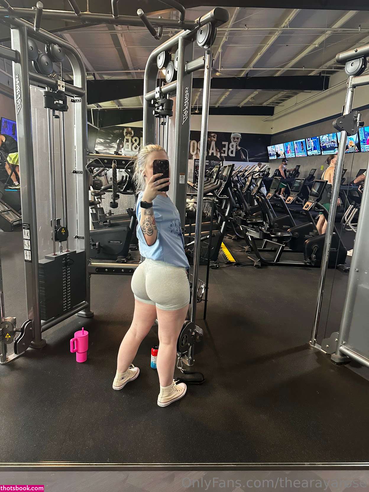 thearayarose Photo #18