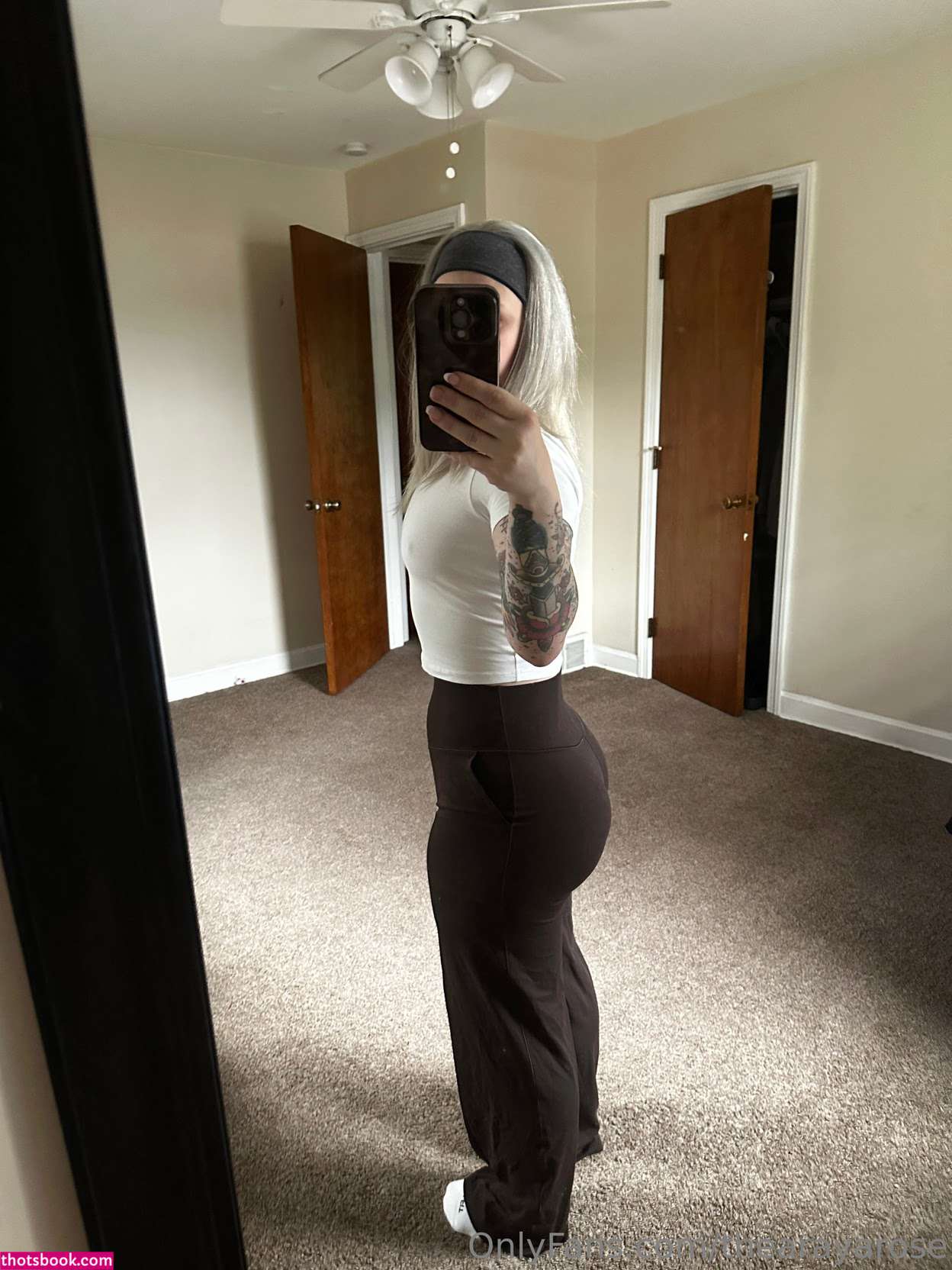 thearayarose Photo #23