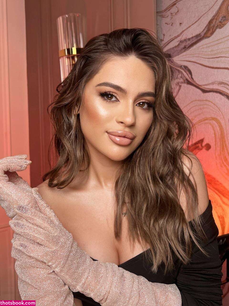 Valeria Seduction Photo #16