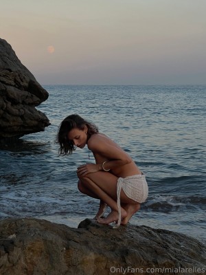 zoelarelles Photo #14