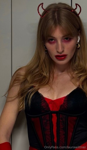 laurawittner Photo #59