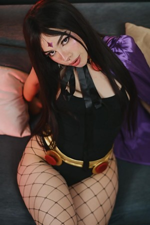 Sabrina Bloom Photo #28