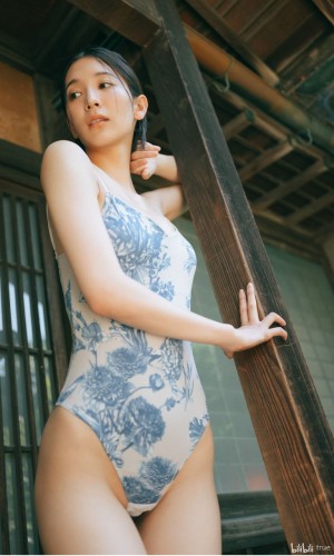 Rina Onuki Photo #6