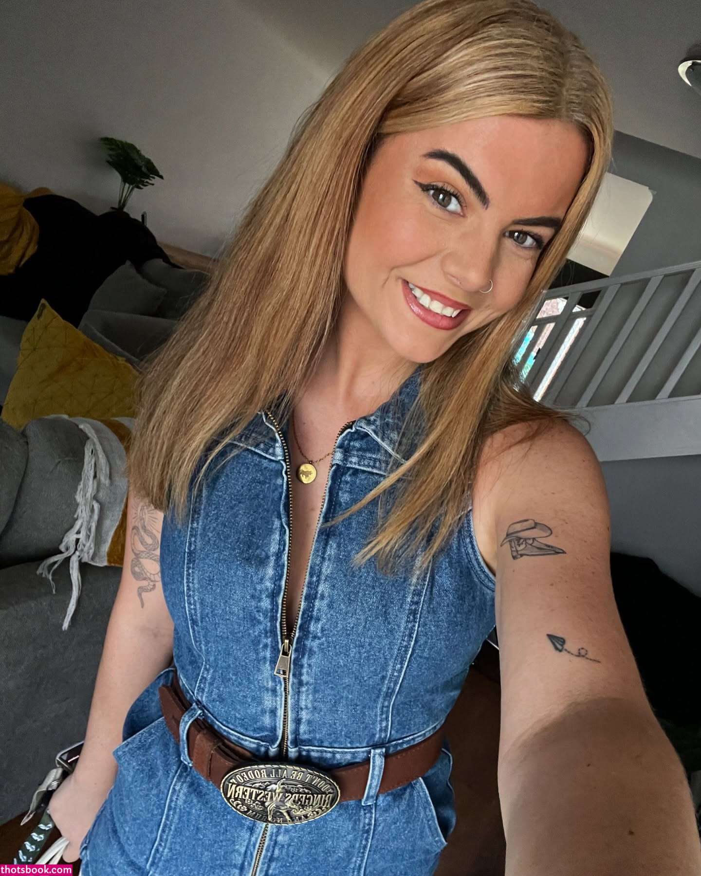 emajanewhite Photo #10