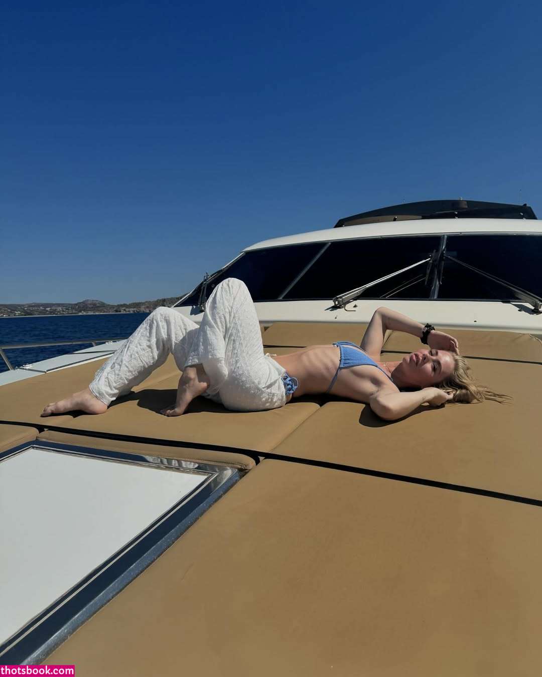 Faith Louisa Photo #37