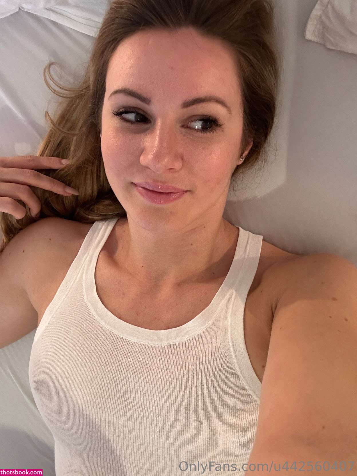 ameliasworldd Photo #1