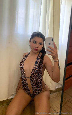 ameliawolfee Photo #11