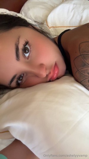 ashleyvamp Photo #9