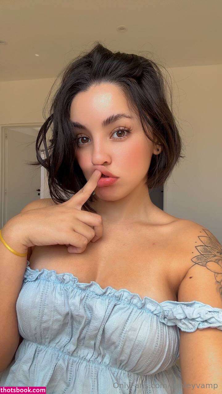 ashleyvamp Photo #21