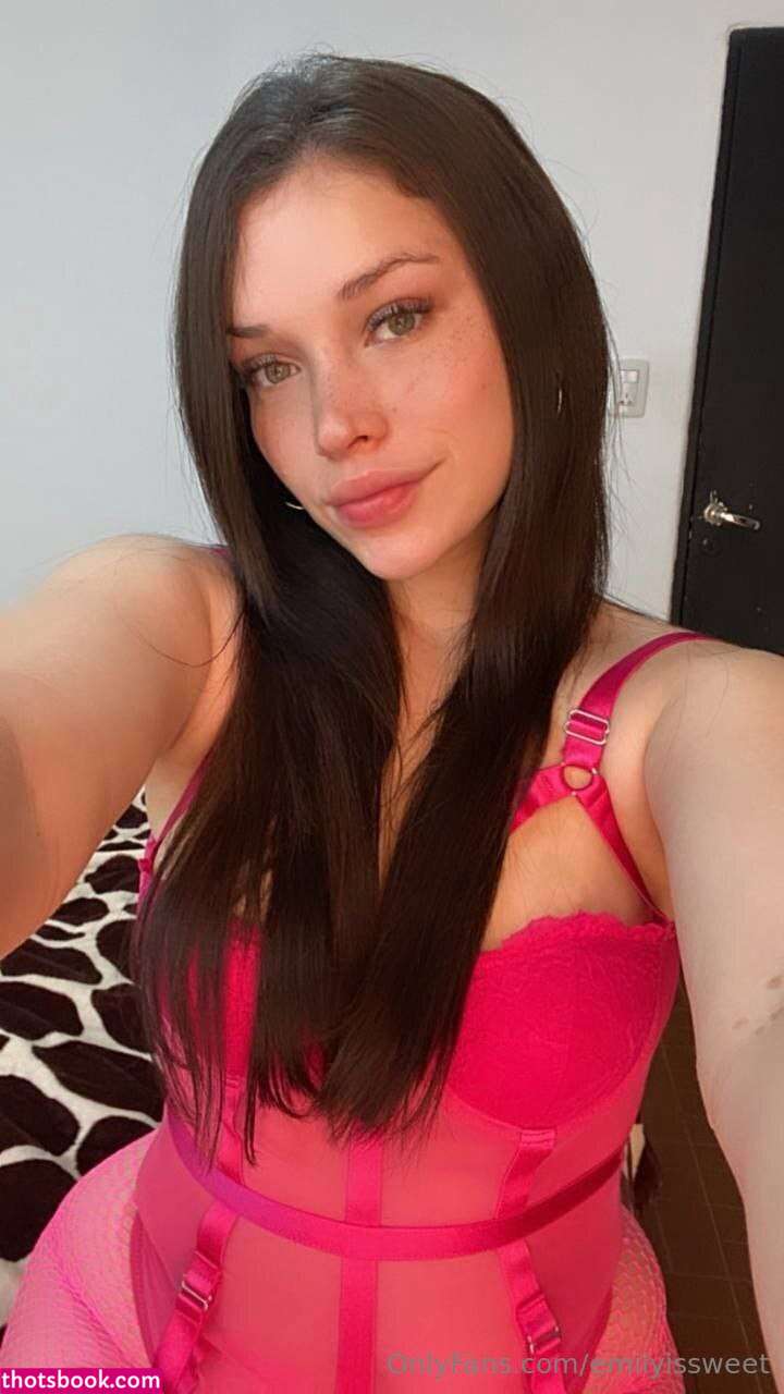 itsemilyissweet Photo #9