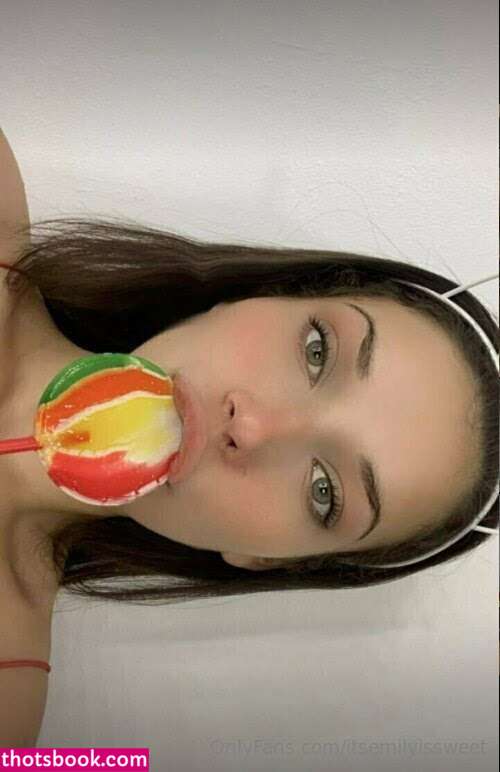 itsemilyissweet Photo #21