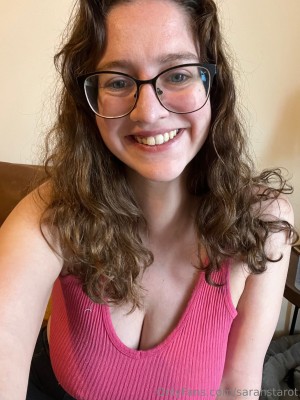 sarahstarot Photo #3