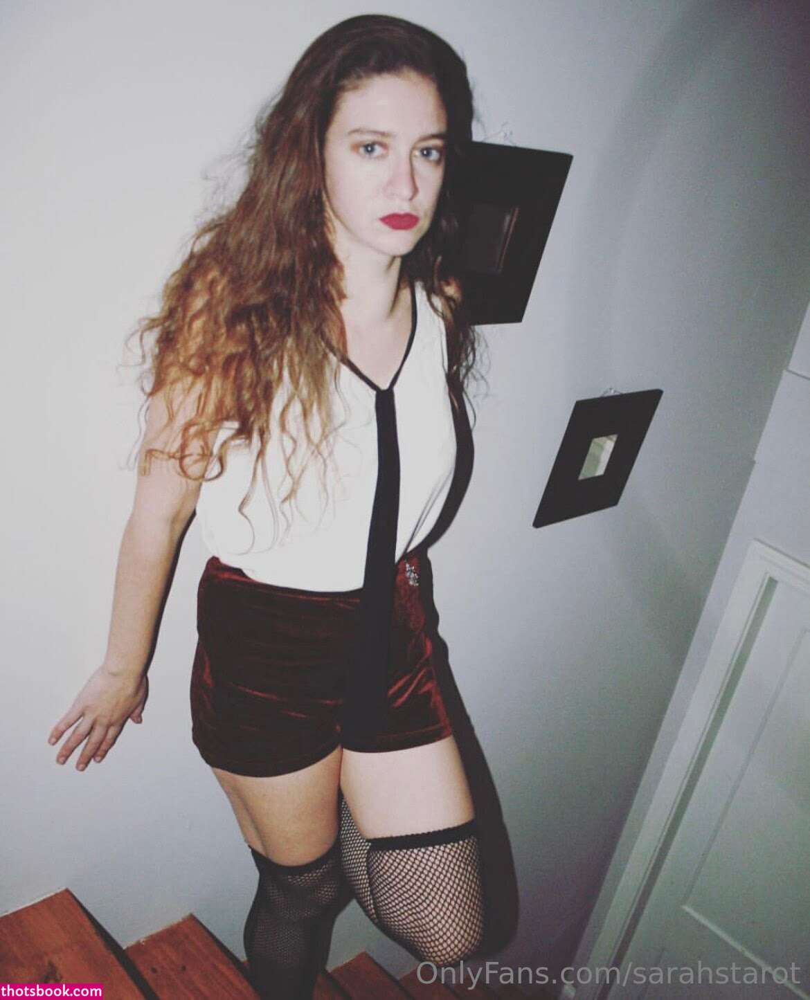 sarahstarot Photo #9