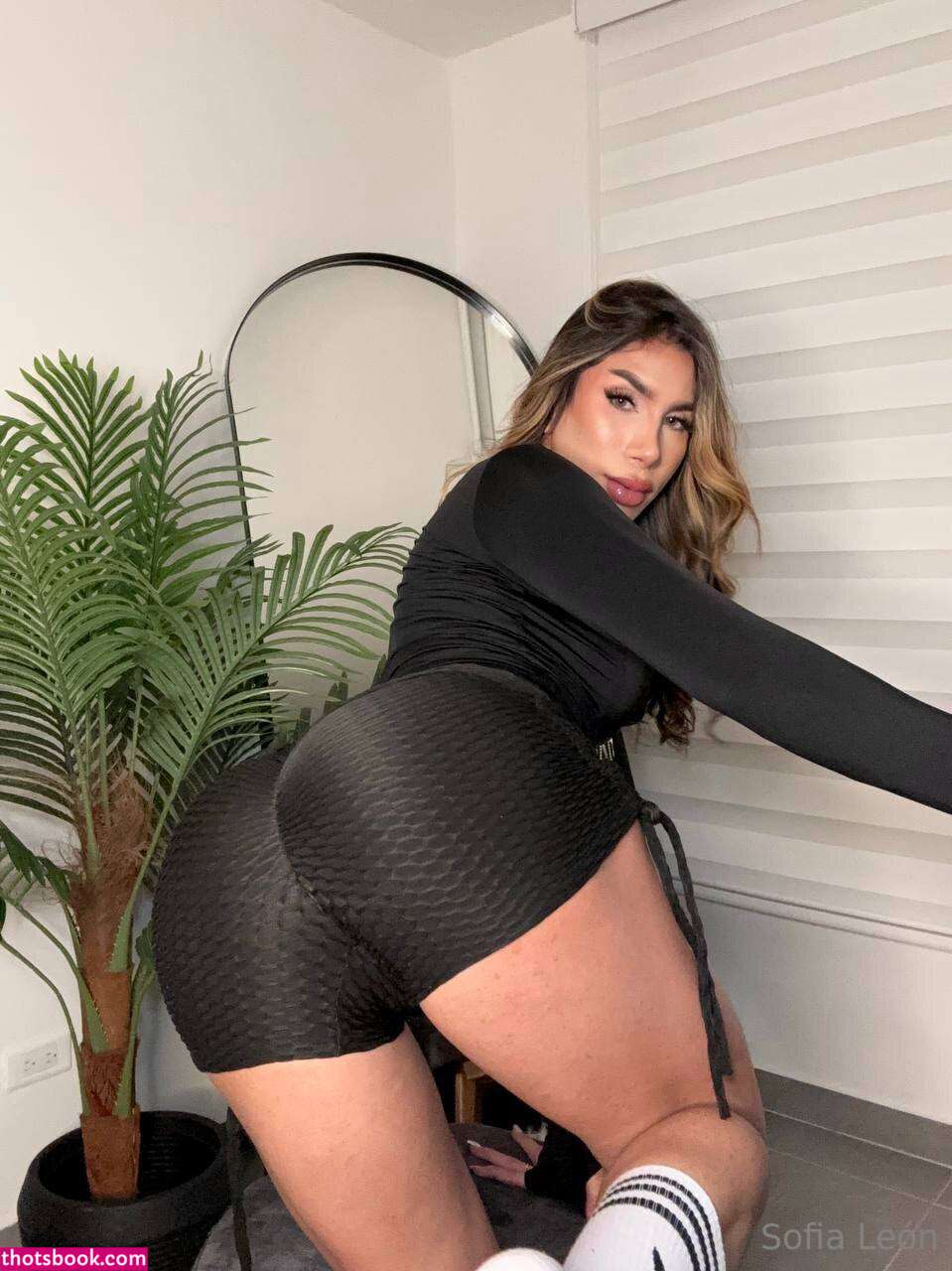 Sofia Leon Photo #25