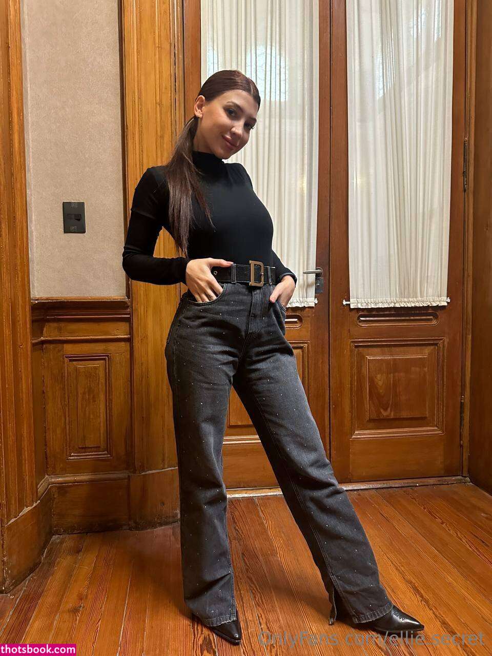 Ellie Secret Photo #37