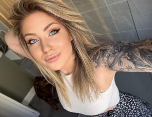 Lecturefunny2412 Photo #19