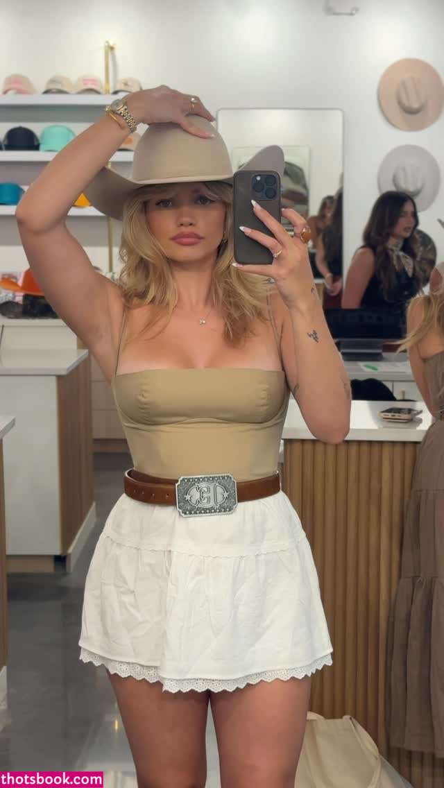 Shay Sullivann Photo #22