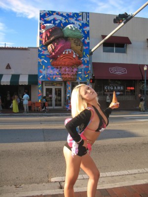 Vickie Pong Photo #19