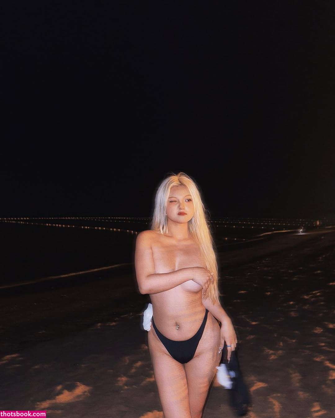 Vickie Pong Photo #21