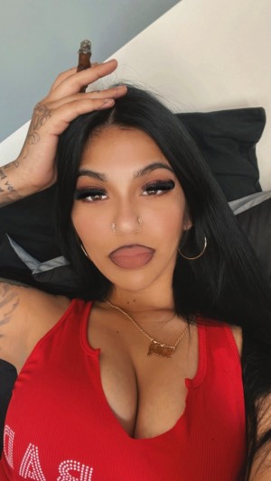 bluntedbetty Photo #32