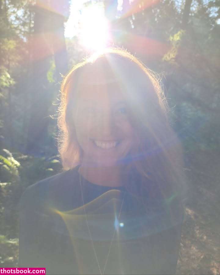 Lucyslounge Photo #11